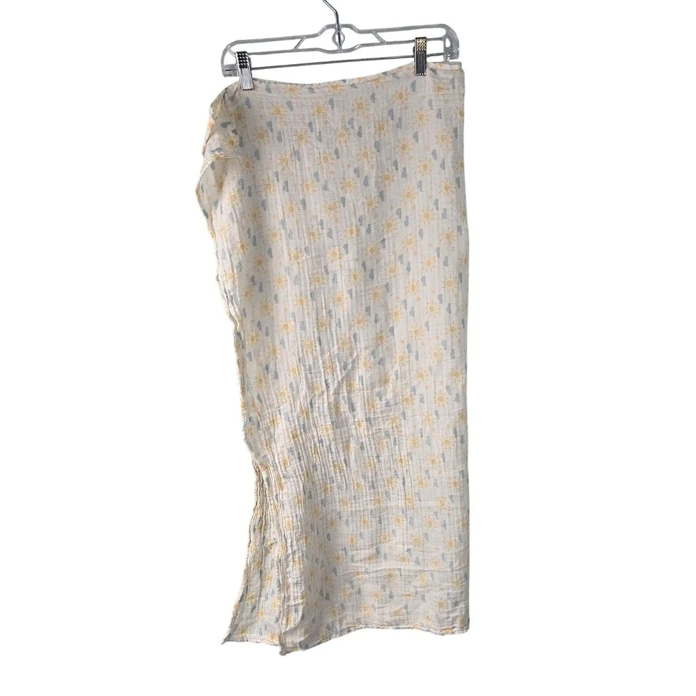Walgreens Sun and Cloud Cotton Muslin Baby Swaddle‎ Blanket White Yellow Blue